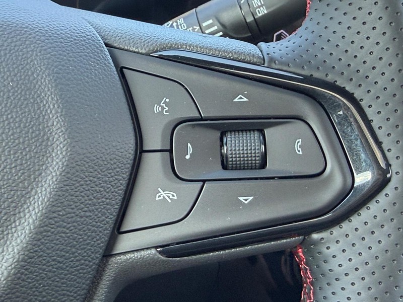 Chevrolet Trax Vehicle Full-screen Gallery Image 10