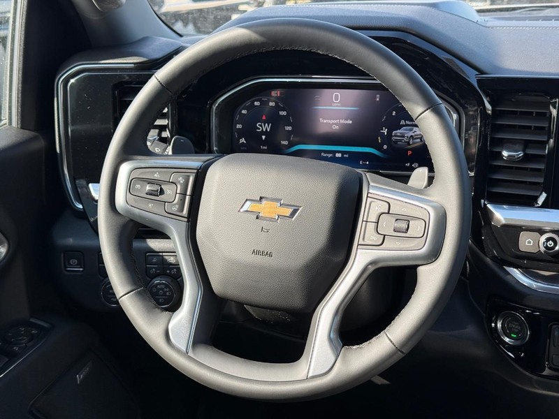 Chevrolet Silverado 1500 Vehicle Full-screen Gallery Image 8