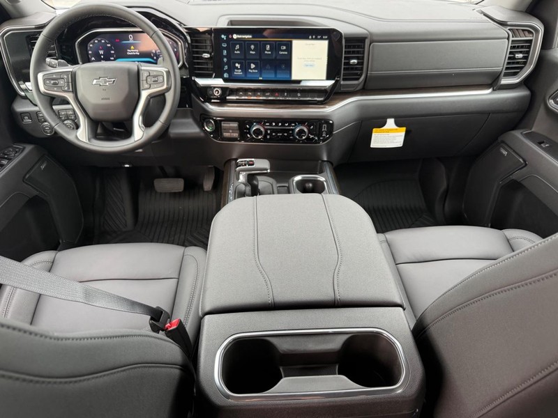 Chevrolet Silverado 1500 Vehicle Full-screen Gallery Image 6