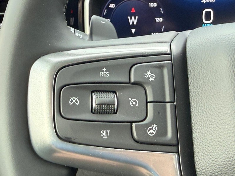Chevrolet Silverado 1500 Vehicle Full-screen Gallery Image 8