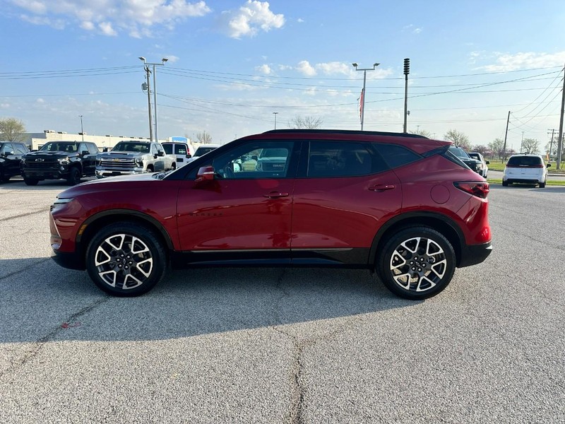 Chevrolet Blazer Vehicle Full-screen Gallery Image 2