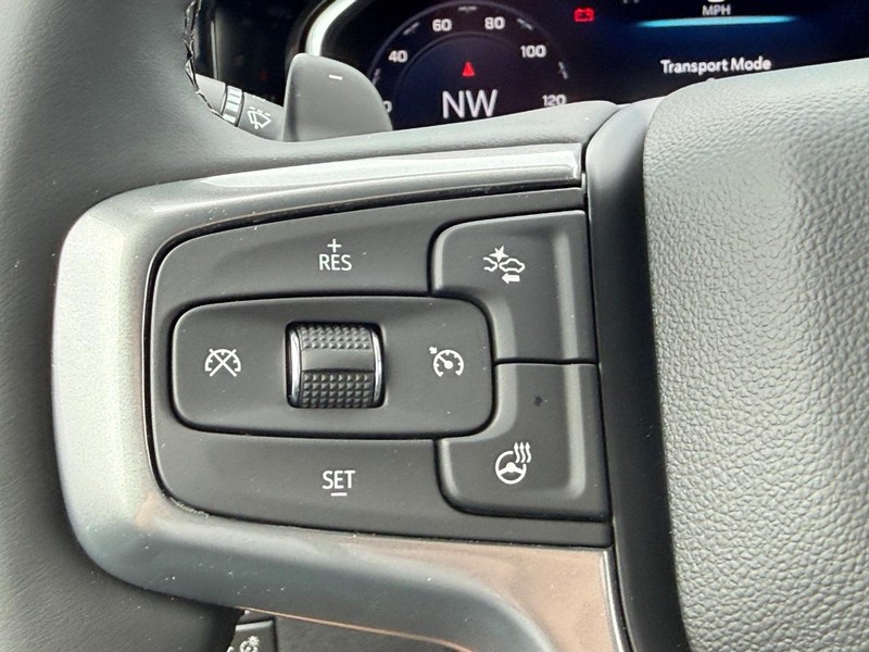 Chevrolet Silverado 1500 Vehicle Full-screen Gallery Image 8