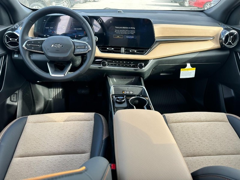 Chevrolet Equinox Vehicle Full-screen Gallery Image 5