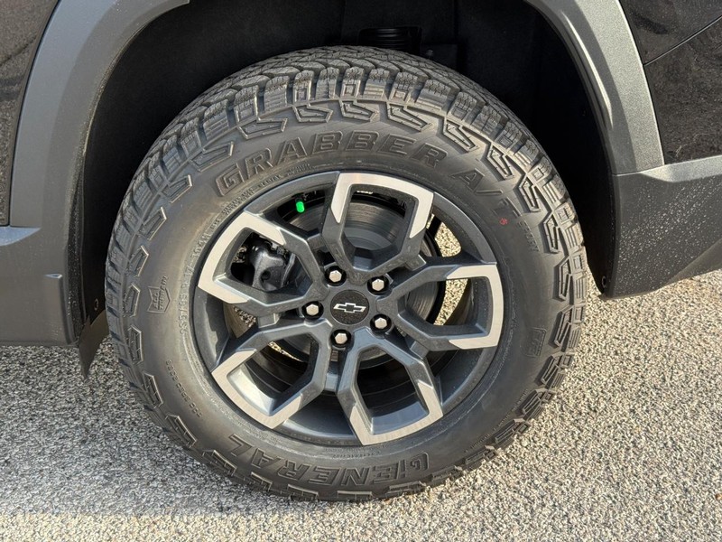 Chevrolet Equinox Vehicle Full-screen Gallery Image 4