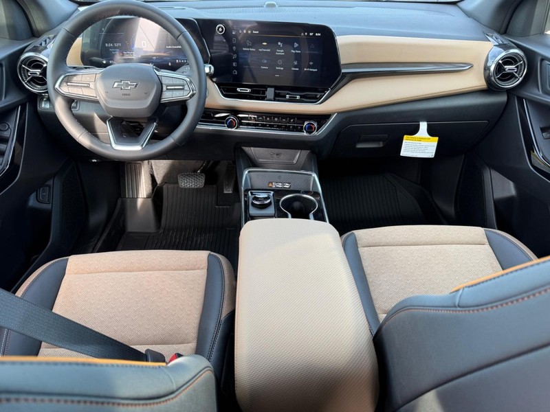 Chevrolet Equinox Vehicle Full-screen Gallery Image 6