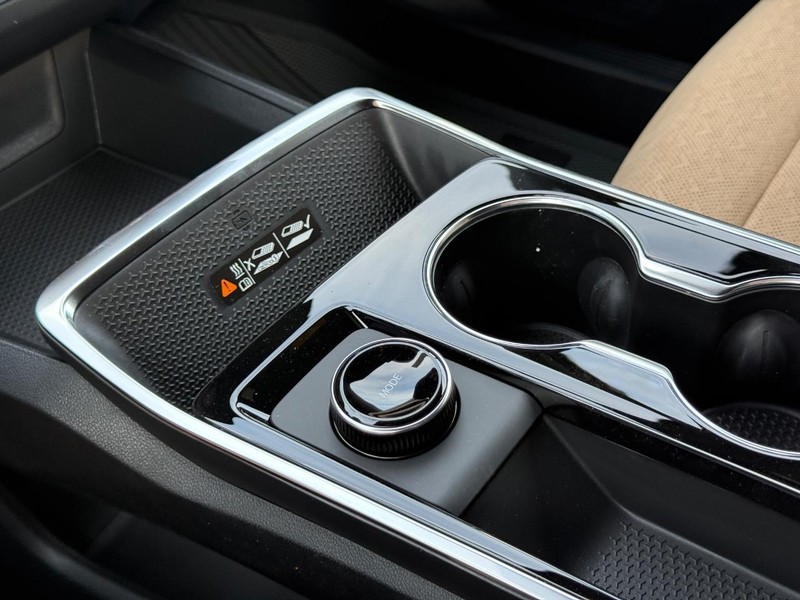 Chevrolet Equinox Vehicle Full-screen Gallery Image 14