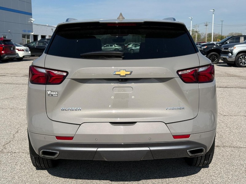 Chevrolet Blazer Vehicle Full-screen Gallery Image 4