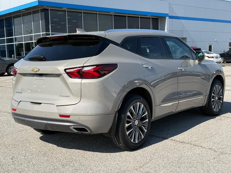 Chevrolet Blazer Vehicle Full-screen Gallery Image 5