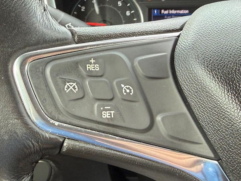 Chevrolet Equinox Vehicle Full-screen Gallery Image 13