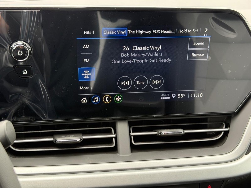 Chevrolet Trax Vehicle Full-screen Gallery Image 6