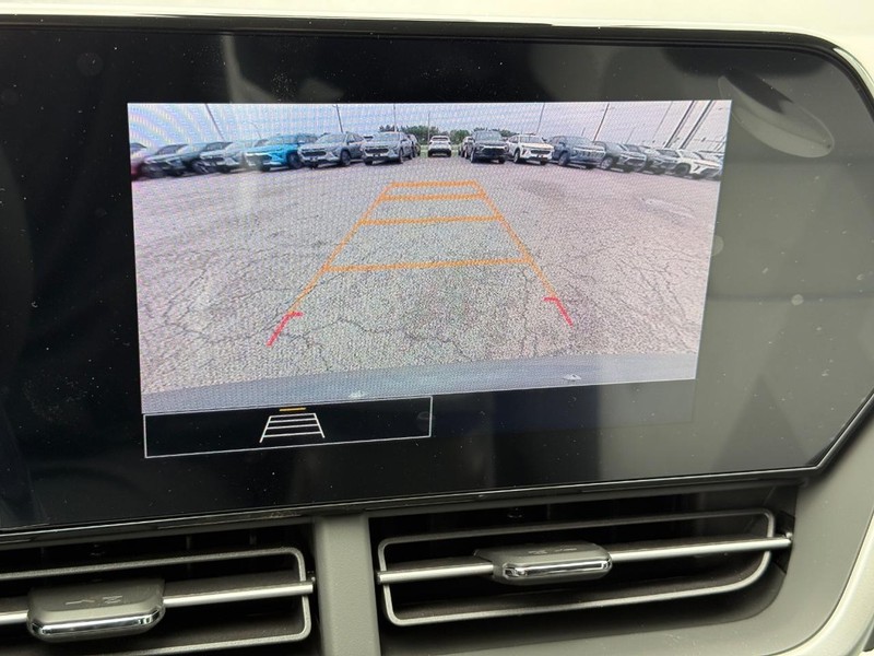Chevrolet Trax Vehicle Full-screen Gallery Image 7