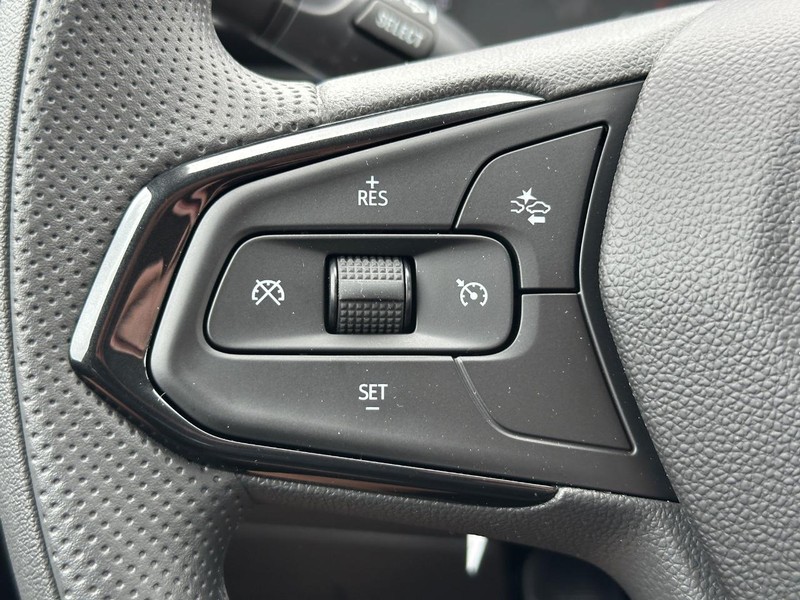 Chevrolet Trax Vehicle Full-screen Gallery Image 8