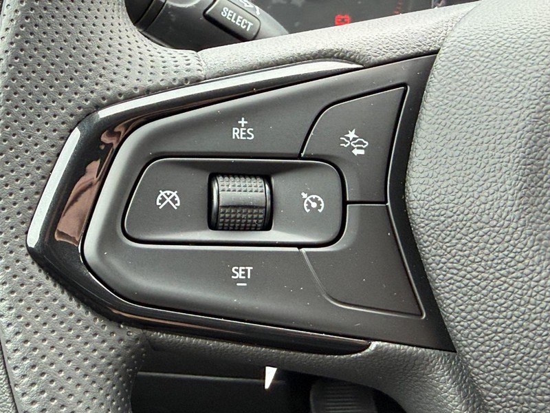 Chevrolet Trax Vehicle Full-screen Gallery Image 8