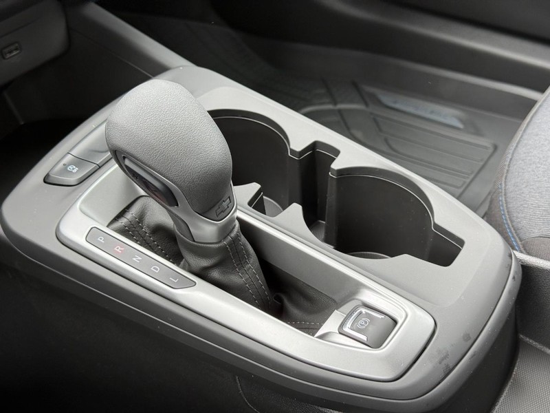 Chevrolet Trax Vehicle Full-screen Gallery Image 13