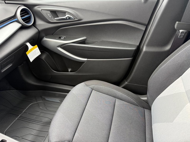 Chevrolet Trax Vehicle Full-screen Gallery Image 14