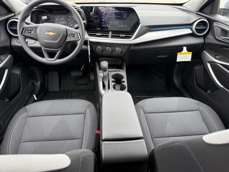 Chevrolet Trax Vehicle Full-screen Gallery Image 6