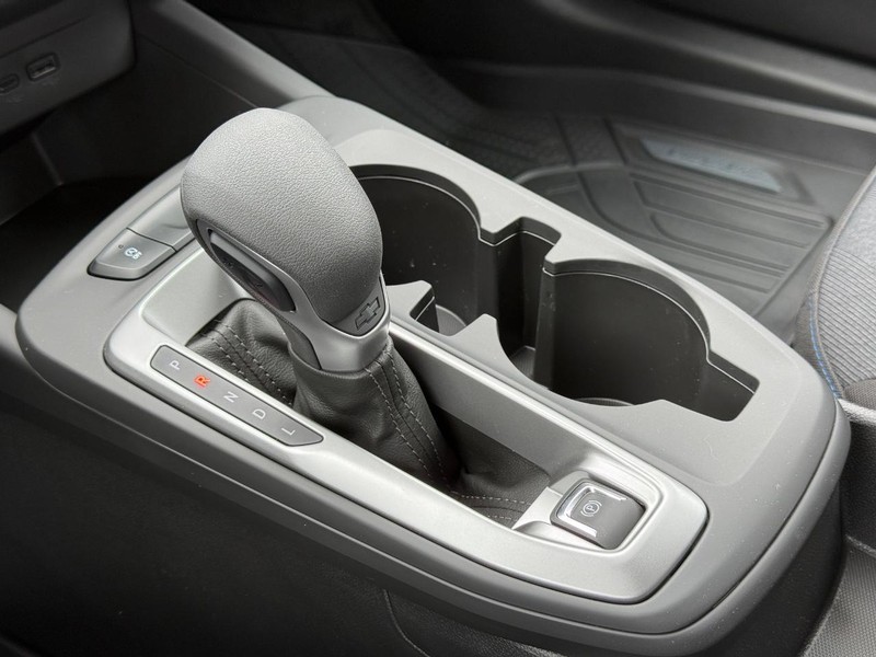 Chevrolet Trax Vehicle Full-screen Gallery Image 13