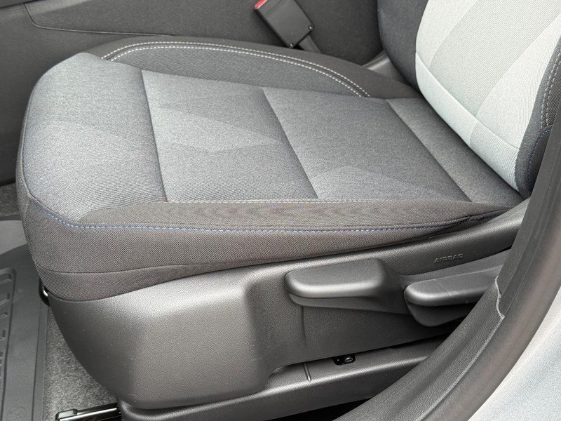 Chevrolet Trax Vehicle Full-screen Gallery Image 16