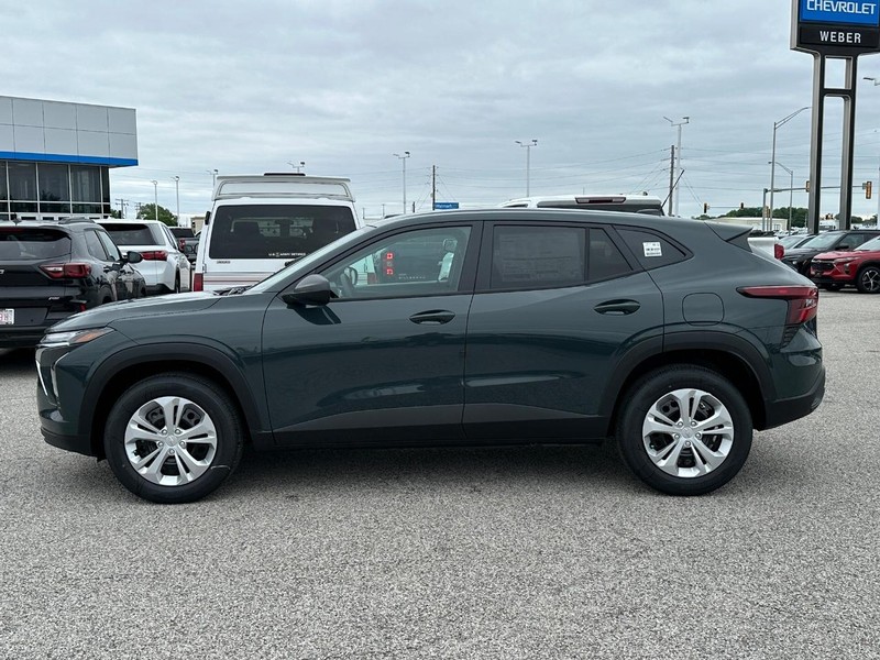 Chevrolet Trax Vehicle Full-screen Gallery Image 2
