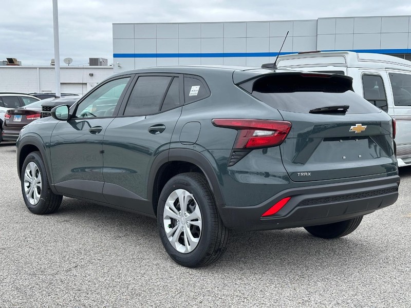 Chevrolet Trax Vehicle Full-screen Gallery Image 3