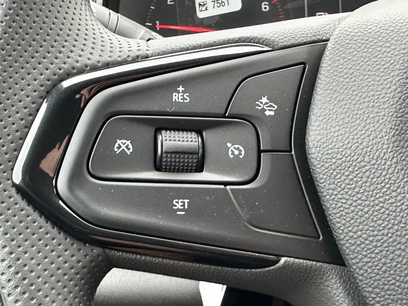 Chevrolet Trax Vehicle Full-screen Gallery Image 8