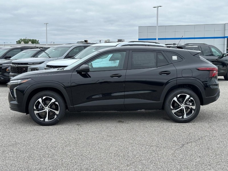Chevrolet Trax Vehicle Full-screen Gallery Image 2