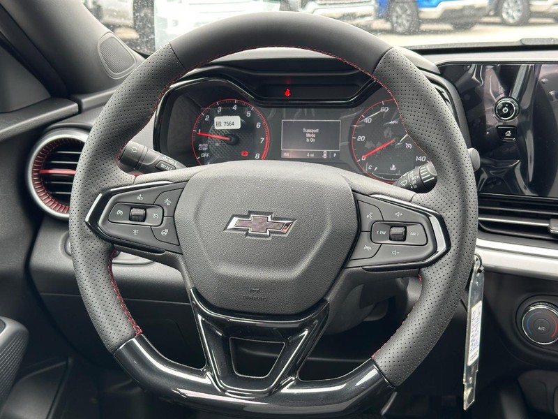 Chevrolet Trax Vehicle Full-screen Gallery Image 7