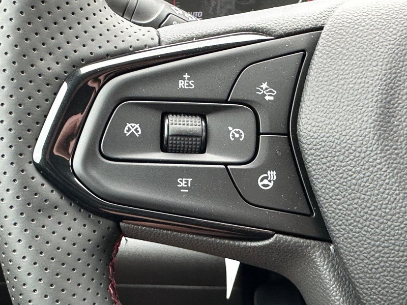 Chevrolet Trax Vehicle Full-screen Gallery Image 8