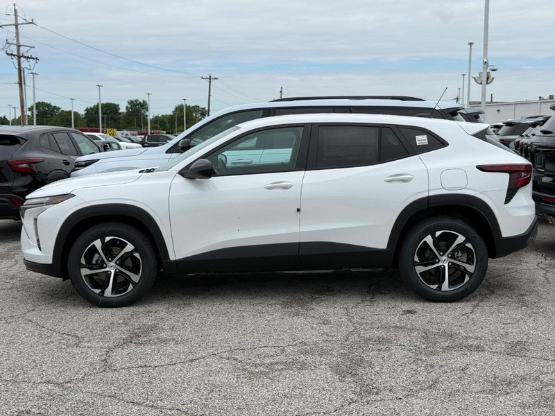 Chevrolet Trax Vehicle Full-screen Gallery Image 2
