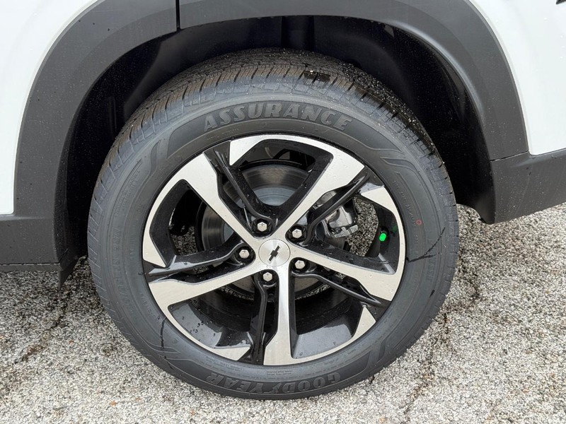 Chevrolet Trax Vehicle Full-screen Gallery Image 4