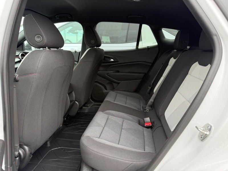 Chevrolet Trax Vehicle Full-screen Gallery Image 5