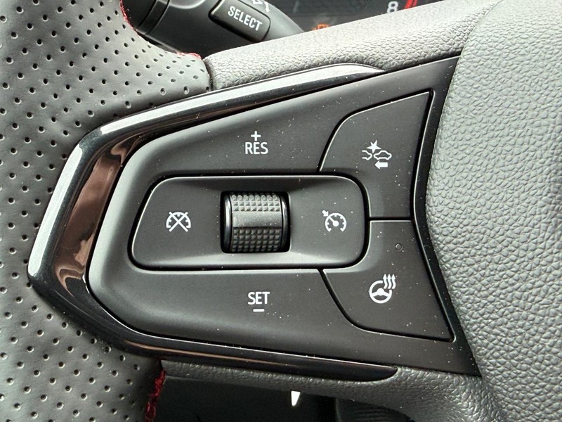 Chevrolet Trax Vehicle Full-screen Gallery Image 8