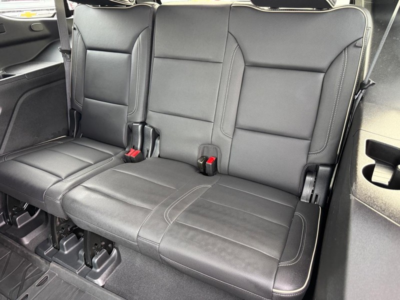 Chevrolet Tahoe Vehicle Full-screen Gallery Image 10