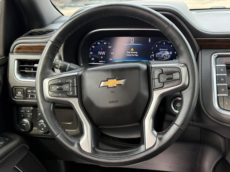 Chevrolet Tahoe Vehicle Full-screen Gallery Image 15