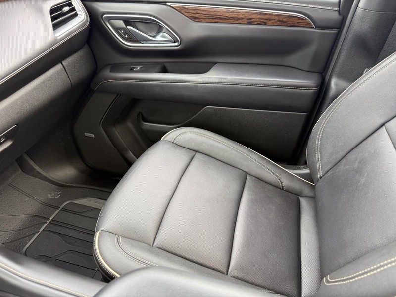 Chevrolet Tahoe Vehicle Full-screen Gallery Image 23