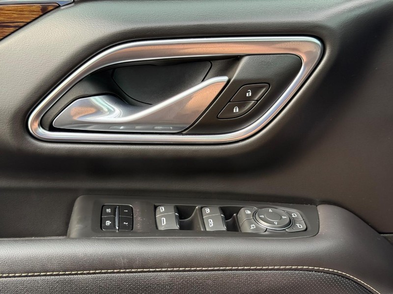 Chevrolet Tahoe Vehicle Full-screen Gallery Image 26