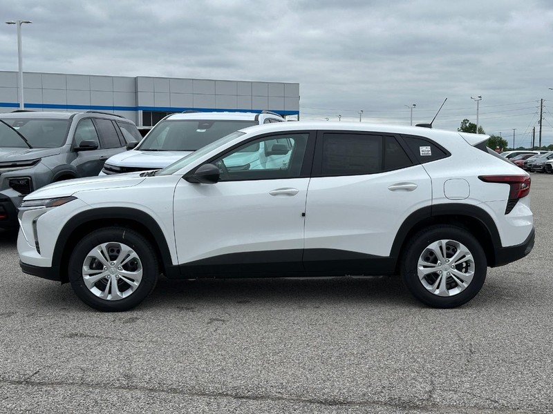 Chevrolet Trax Vehicle Full-screen Gallery Image 2