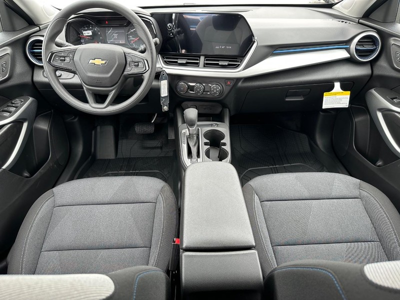 Chevrolet Trax Vehicle Full-screen Gallery Image 6