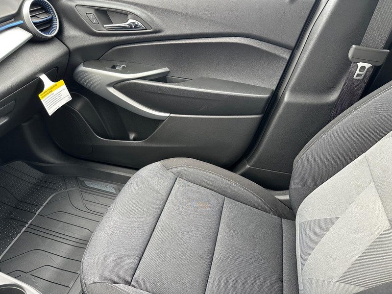 Chevrolet Trax Vehicle Full-screen Gallery Image 14