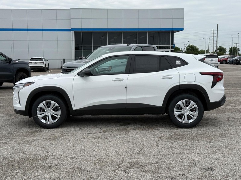 Chevrolet Trax Vehicle Full-screen Gallery Image 2