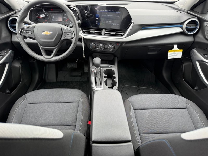 Chevrolet Trax Vehicle Full-screen Gallery Image 6