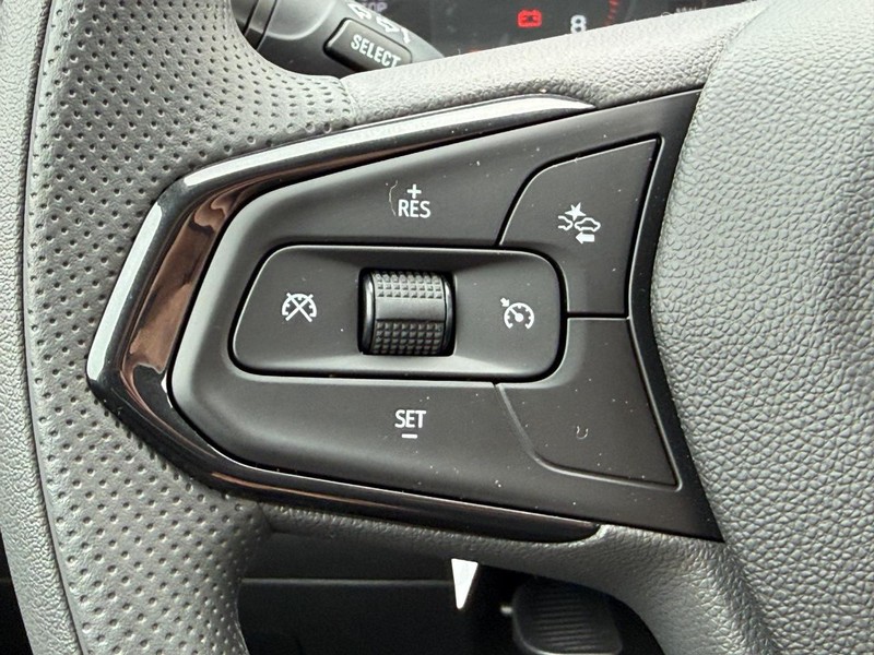 Chevrolet Trax Vehicle Full-screen Gallery Image 8