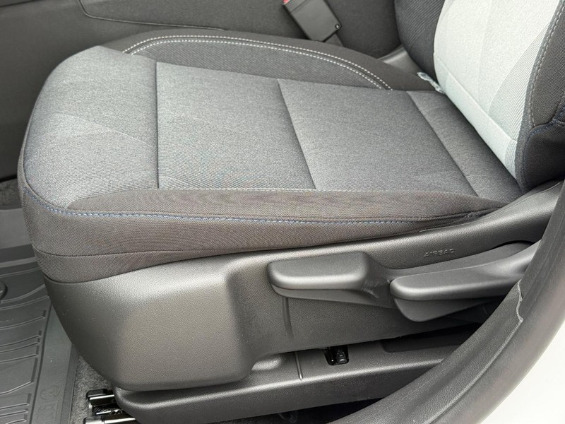 Chevrolet Trax Vehicle Full-screen Gallery Image 16