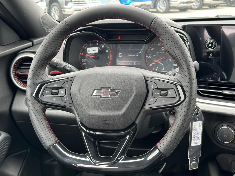 Chevrolet Trax Vehicle Full-screen Gallery Image 7