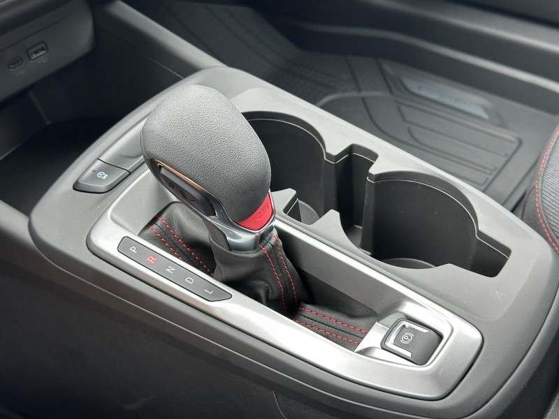 Chevrolet Trax Vehicle Full-screen Gallery Image 13