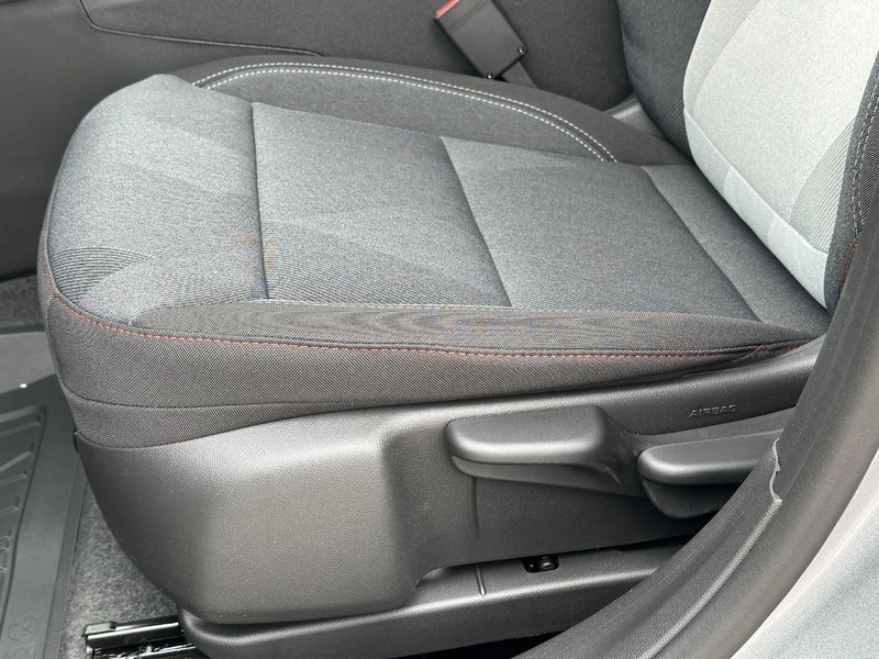 Chevrolet Trax Vehicle Full-screen Gallery Image 16