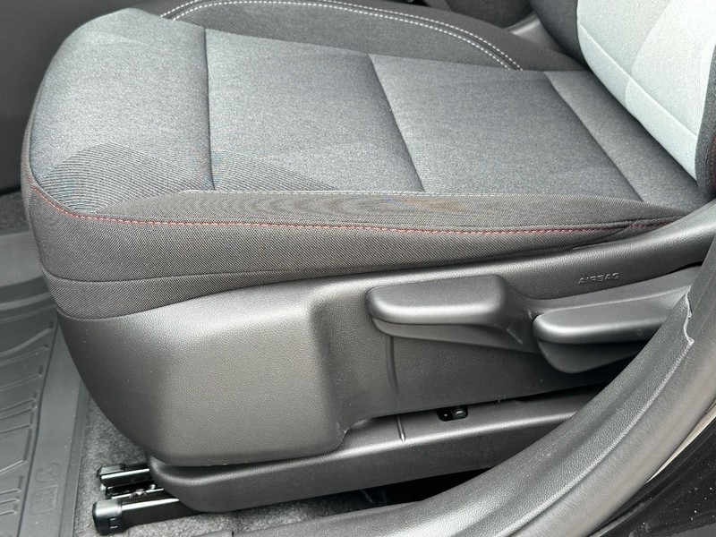 Chevrolet Trax Vehicle Full-screen Gallery Image 16