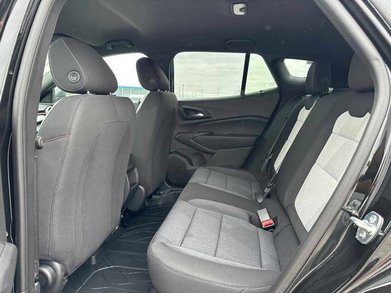 Chevrolet Trax Vehicle Full-screen Gallery Image 5