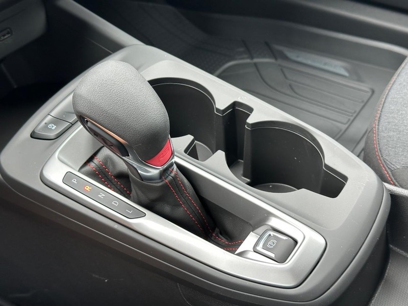 Chevrolet Trax Vehicle Full-screen Gallery Image 13