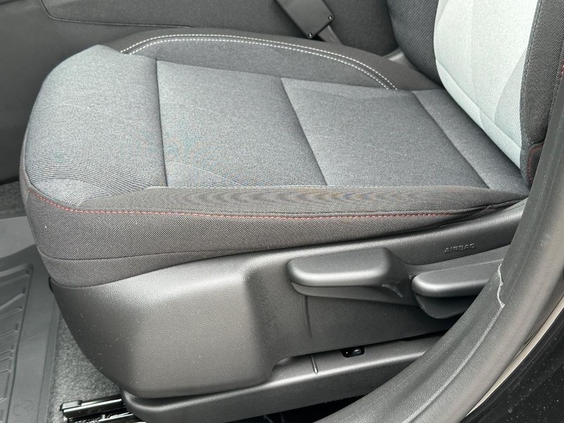 Chevrolet Trax Vehicle Full-screen Gallery Image 16